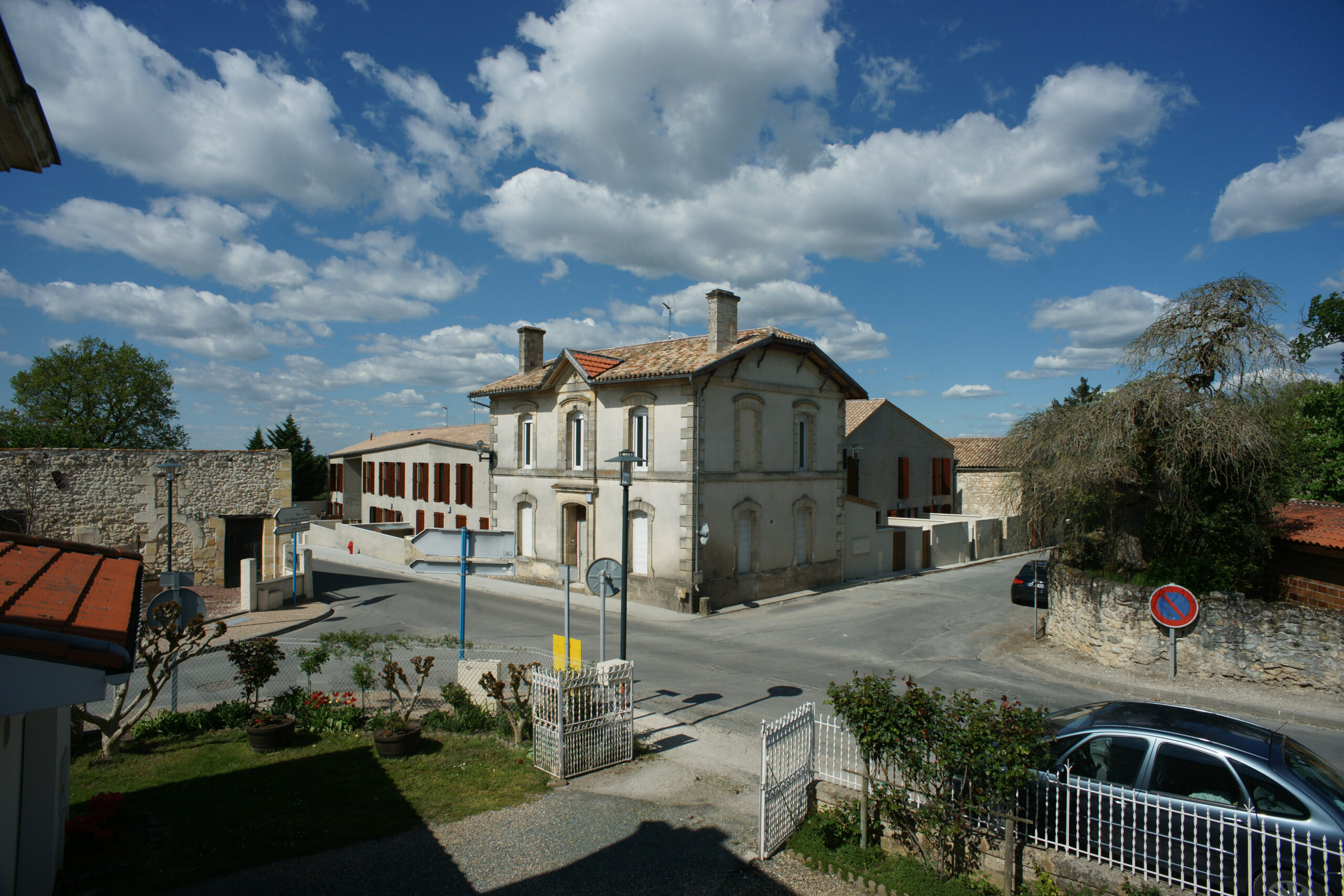Maison d'angle réhabilitée / Benoit Schmeltz