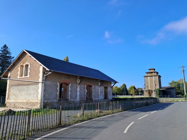 site de la gare / Mélanie ROBERT Rouillé le 15.10.2025