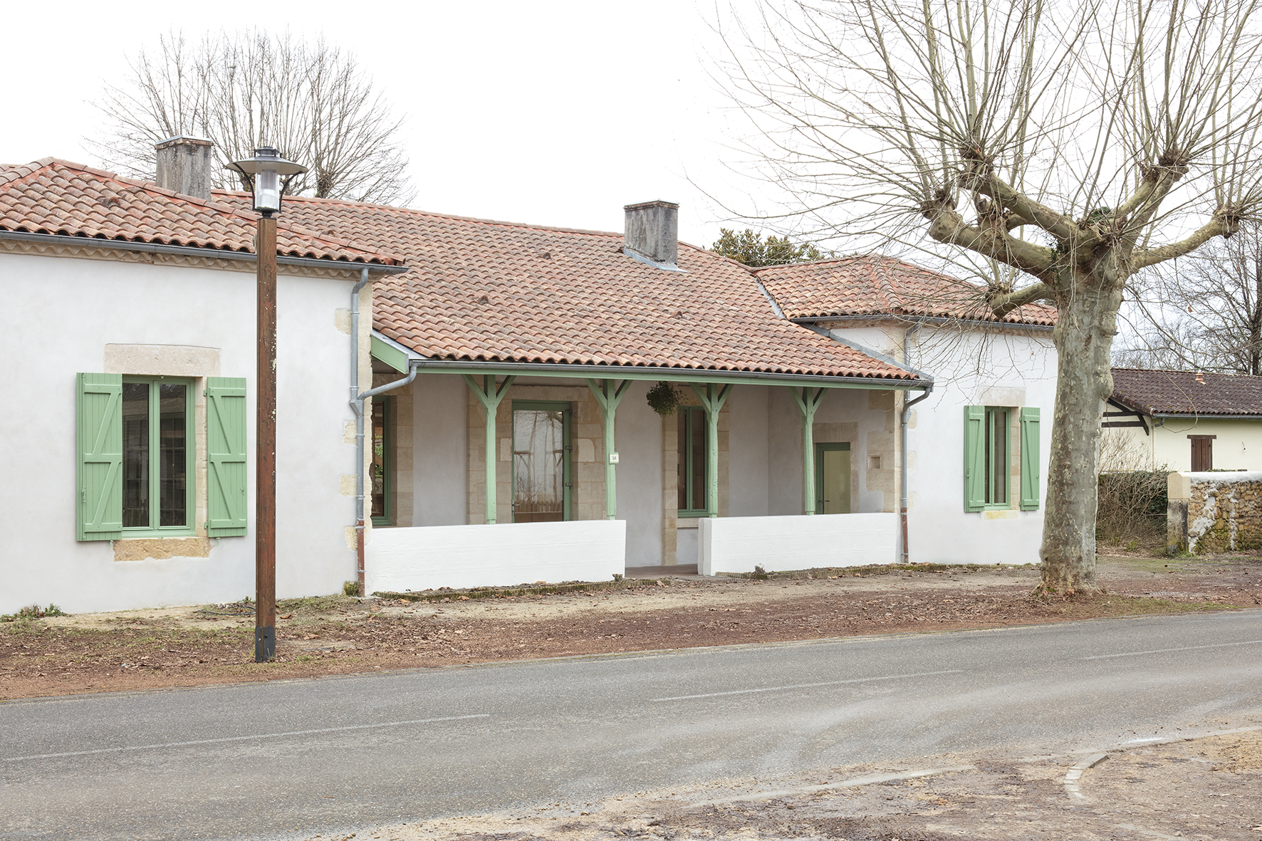 Vue depuis la rue / Agnès Clotis