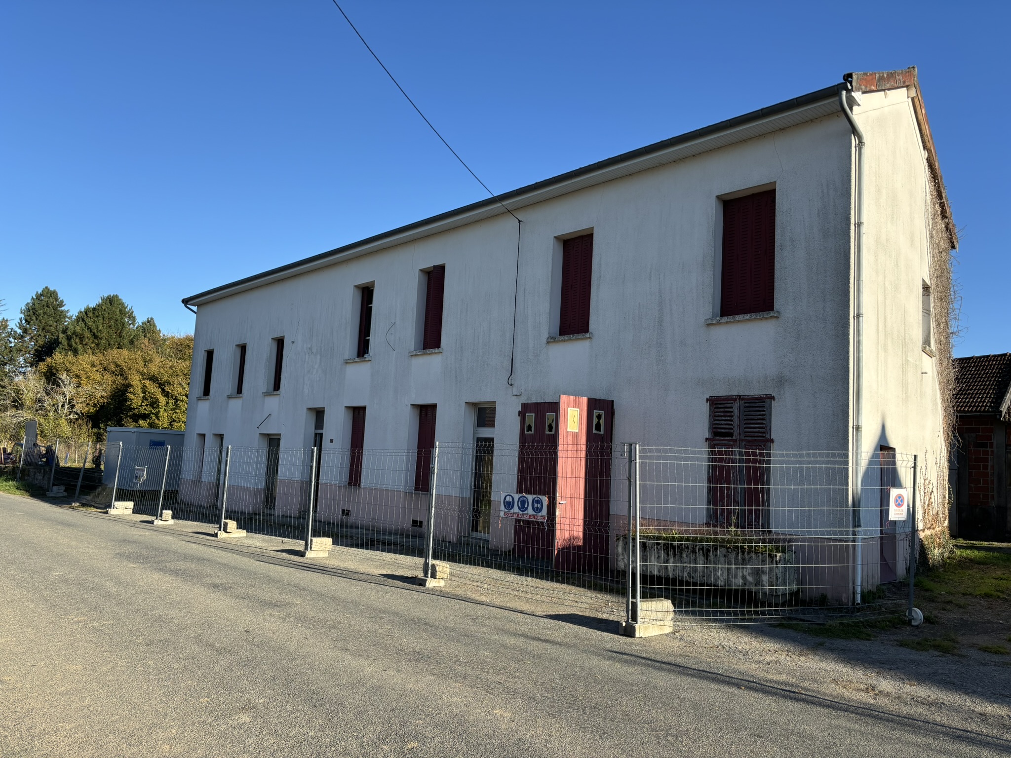 Photo de la façade principale / Anne Jugi