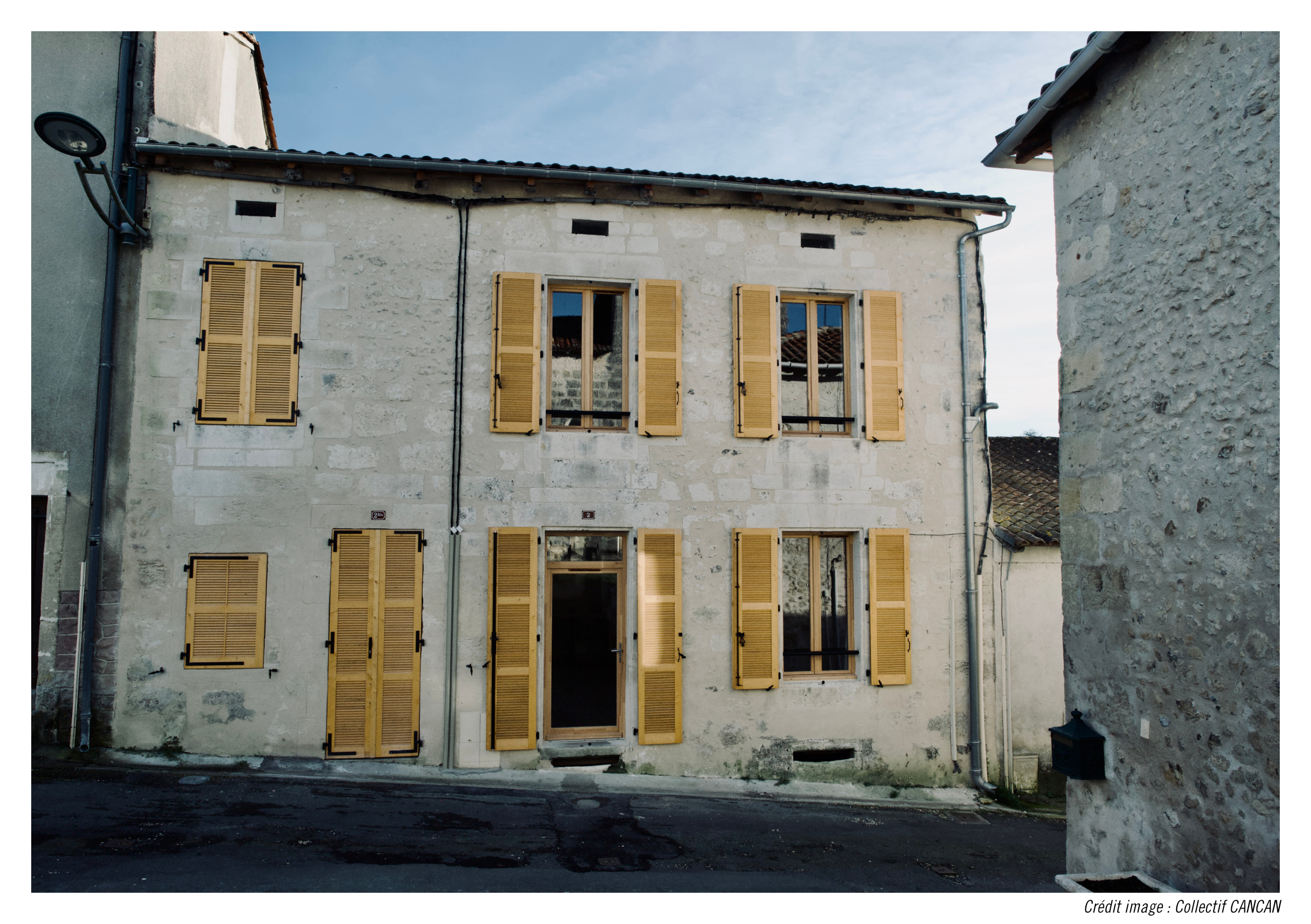Façade sur place / ©CANCAN