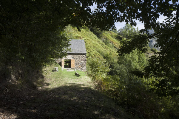 Arrivée / Photographe : Nicolas Fontas - Architecte : Emmanuelle Lesgourgues - Nom du projet :Aubise, Borce, 2025