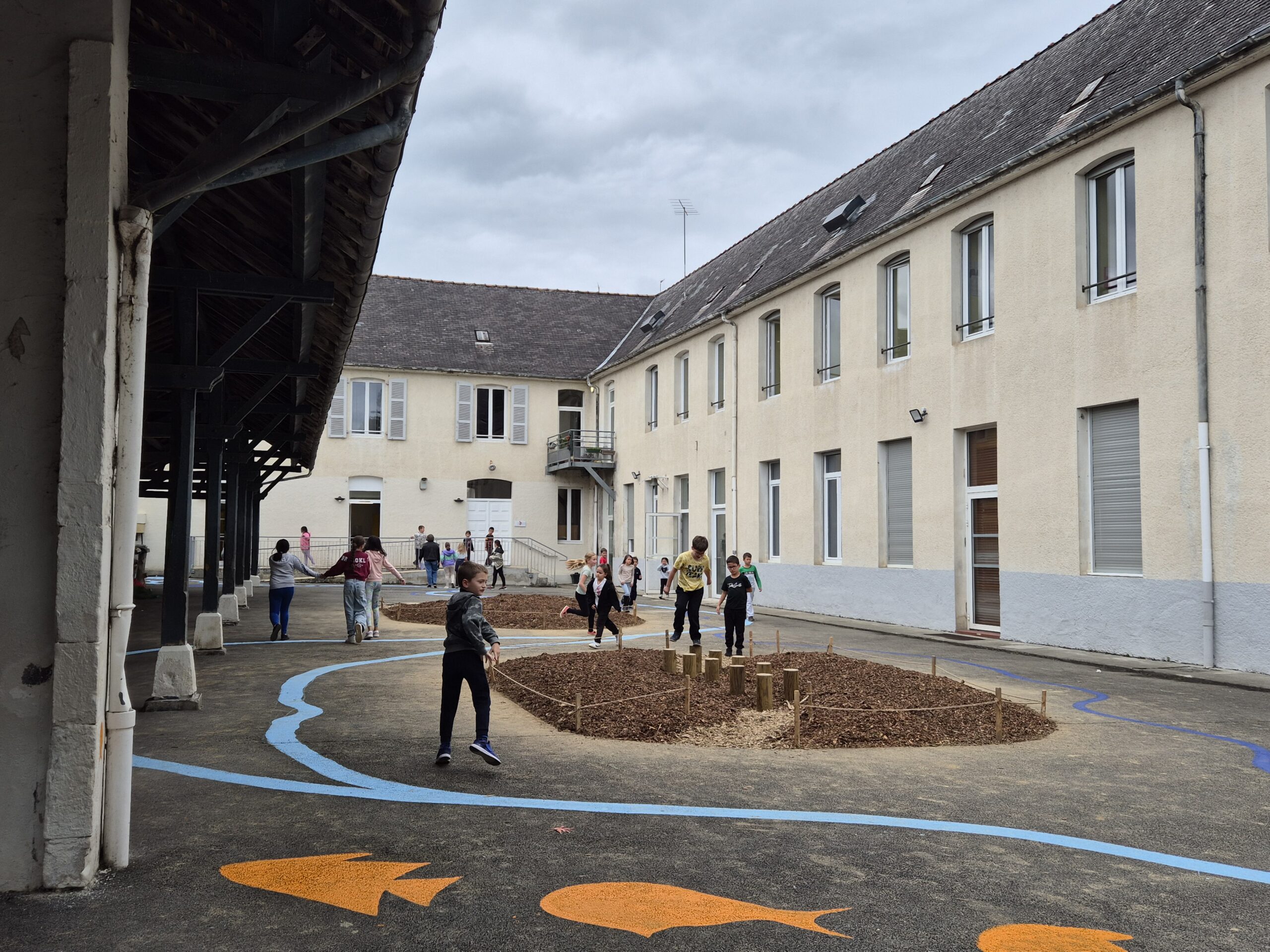 La cour