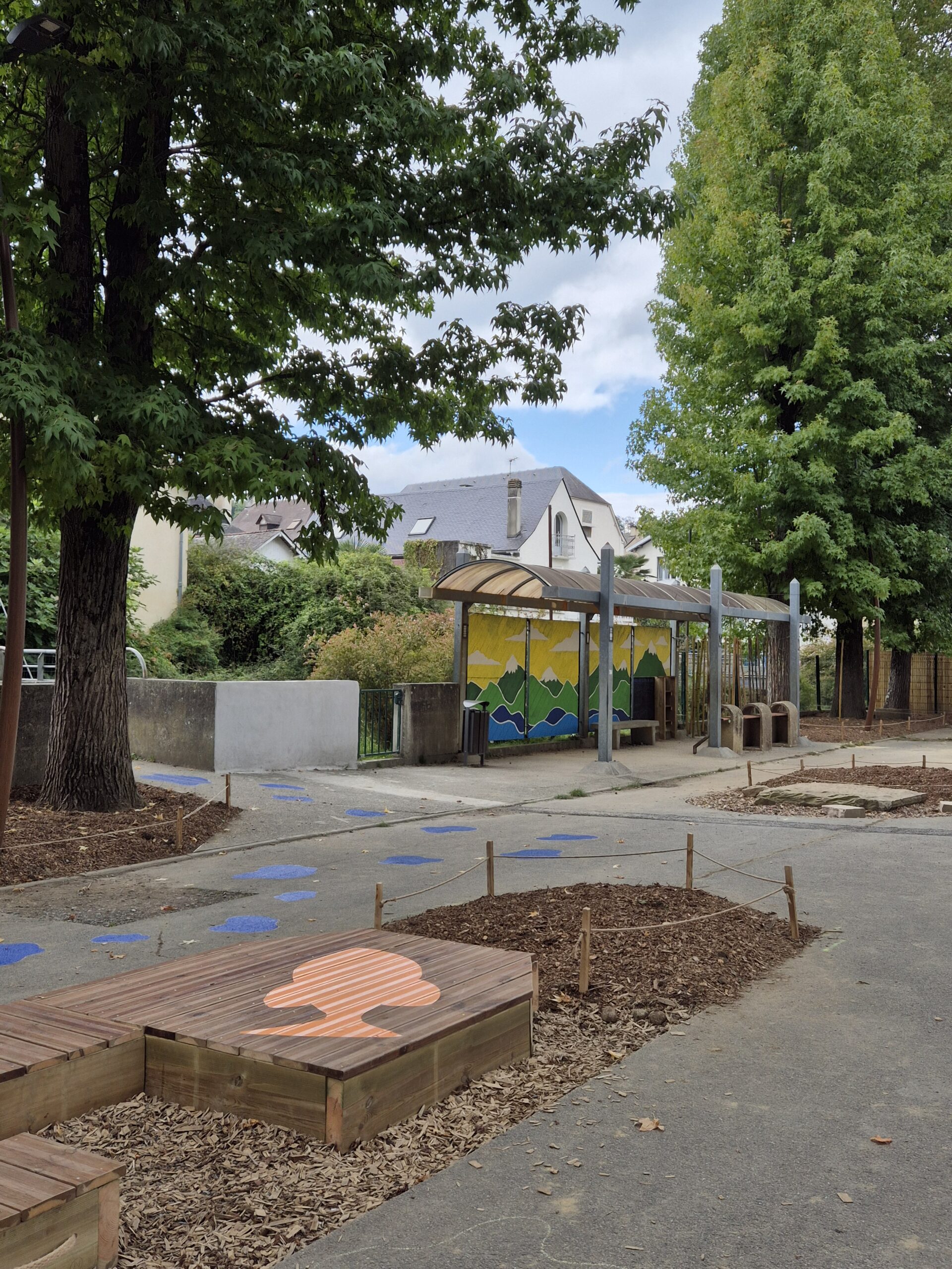 La cour