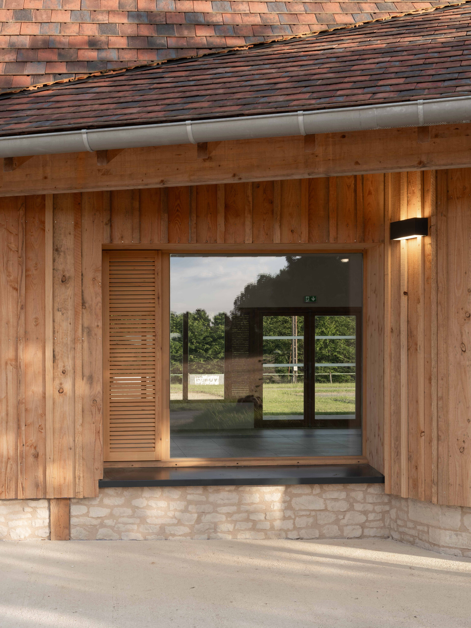 Séquence d'entrée / Sandrine Iratçabal - Besson Bolze - Salle de convivialité de Mauzens-et-Miremont, 2024